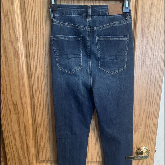 Womens American Eagle Outfitters destructive jeans, size 0 - Picture 3 of 6